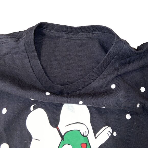 Peanuts Snoopy Christmas Tree 2016 T-Shirt Sz S/M Black Graphic Falling Snow Dog - Picture 4 of 9